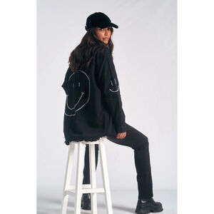 Women’s Elan Dolly Shacket XL – Cotton Oversized Shacket with Smiley Face